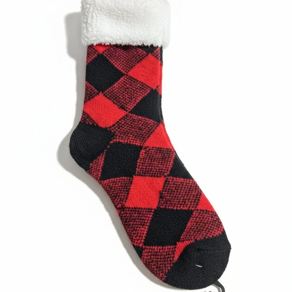 Magellan Outdoors Women's 2 Pairs Lodge Crew Holiday Socks 6-10 NEW